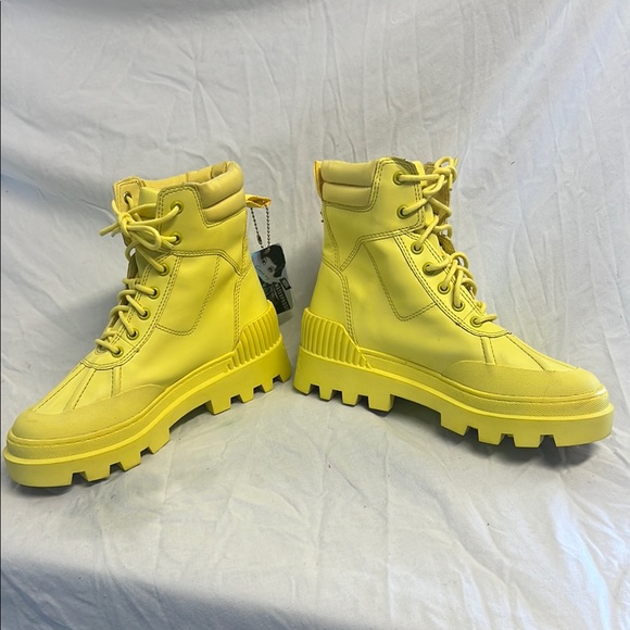 Circus NY by Sam Edelman Women's
Bright Yellow Lace-Up waterproof Boots - Picture 9 of 10